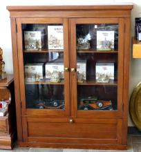 VINTAGE MAHOGANY BOOKCASE