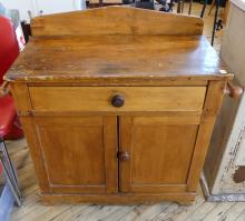 ANTIQUE WASHSTAND