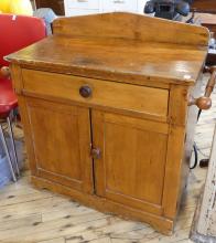 ANTIQUE WASHSTAND