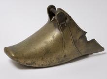 EARLY BRASS STIRRUP