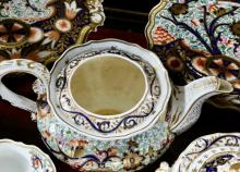 EARLY TEA SET