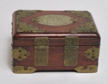 CHINESE TRINKET BOX