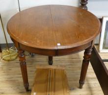 GEORGIAN MAHOGANY TABLE