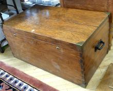 ANTIQUE OAK STORAGE TRUNK