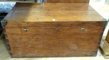 ANTIQUE OAK STORAGE TRUNK