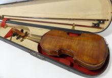 ANTIQUE VIOLIN WITH BOWS