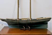 ANTIQUE SHIP MODEL