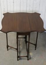 GATE-LEG TABLE