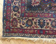 ANTIQUE PERSIAN RUG