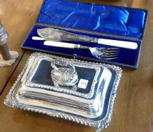 COVERED ENTREE DISHES AND FISH SERVERS