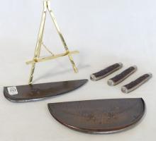 METAL CURIOS