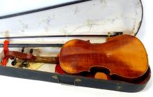 HOPF VIOLIN WITH BOW AND CASE