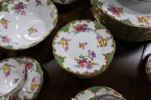 AYNSLEY DINNER SET