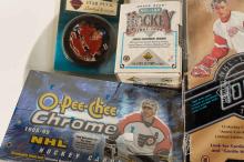 HOCKEY CARDS AND COLLECTIBLES