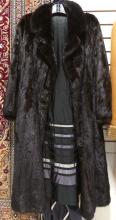 LADIES' DARK BROWN MINK COAT