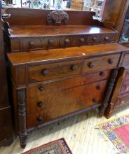 ANTIQUE MAHOGANY CHEST OF DRAWERS