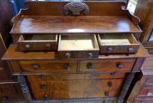 ANTIQUE MAHOGANY CHEST OF DRAWERS