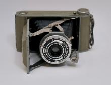 VINTAGE CAMERA