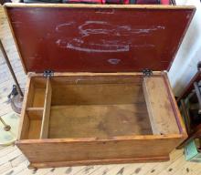 PRIMITIVE PINE TOOL CHEST