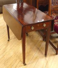 GEORGIAN MAHOGANY PEMBROKE  TABLE