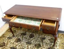 QUEEN ANNE STYLE DRESSING TABLE