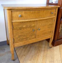 ANTIQUE OAK WASHSTAND