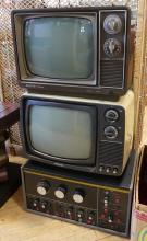 TWO VINTAGE TELEVISIONS AND ANALYST