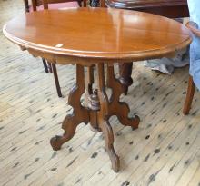 VICTORIAN PARLOUR TABLE