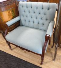 VICTORIAN SETTEE