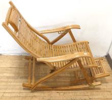 XIN XING FOLDING ROCKING CHAIR