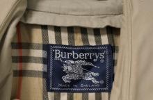 BURBERRY TRENCH COAT