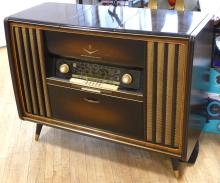 GRUNDIG-MAJESTIC FLOOR MODEL STEREO