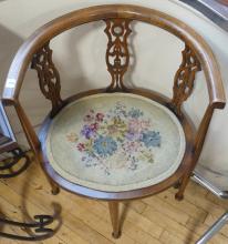 VICTORIAN TUB CHAIR