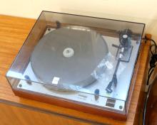 THORENS TURNTABLE