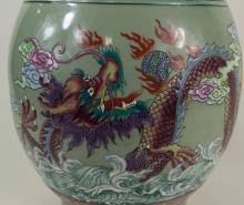 LARGE CHINESE FAMILLE ROSE VASE