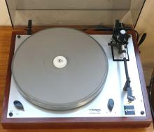 THORENS TURNTABLE