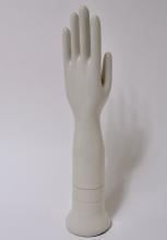 GLOVE MOLD