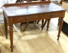 VICTORIAN SOFA TABLE