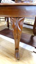 VICTORIAN MAHOGANY DINING TABLE