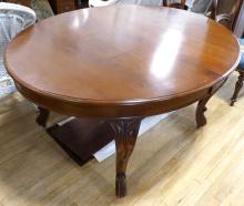 VICTORIAN MAHOGANY DINING TABLE