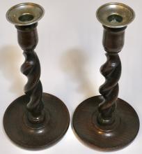 OAK CANDLESTICKS