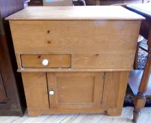 PRIMITIVE PINE WASHSTAND