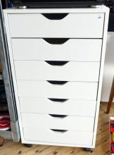 PORTABLE CABINET OF DRAWERS