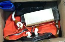 EIGHT VINTAGE PURSES