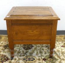 ANTIQUE COMMODE