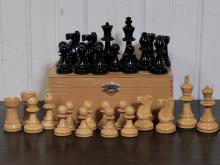 CHESS SET