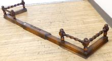 ANTIQUE OAK EXTENDIBLE FIREPLACE RAILING