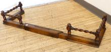 ANTIQUE OAK EXTENDIBLE FIREPLACE RAILING