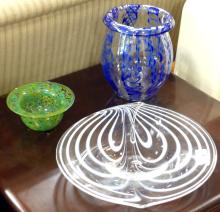 TWO ART GLASS BOWLS AND VASE