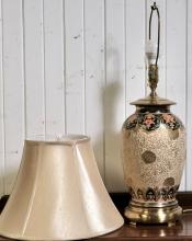 DECORATIVE LAMP